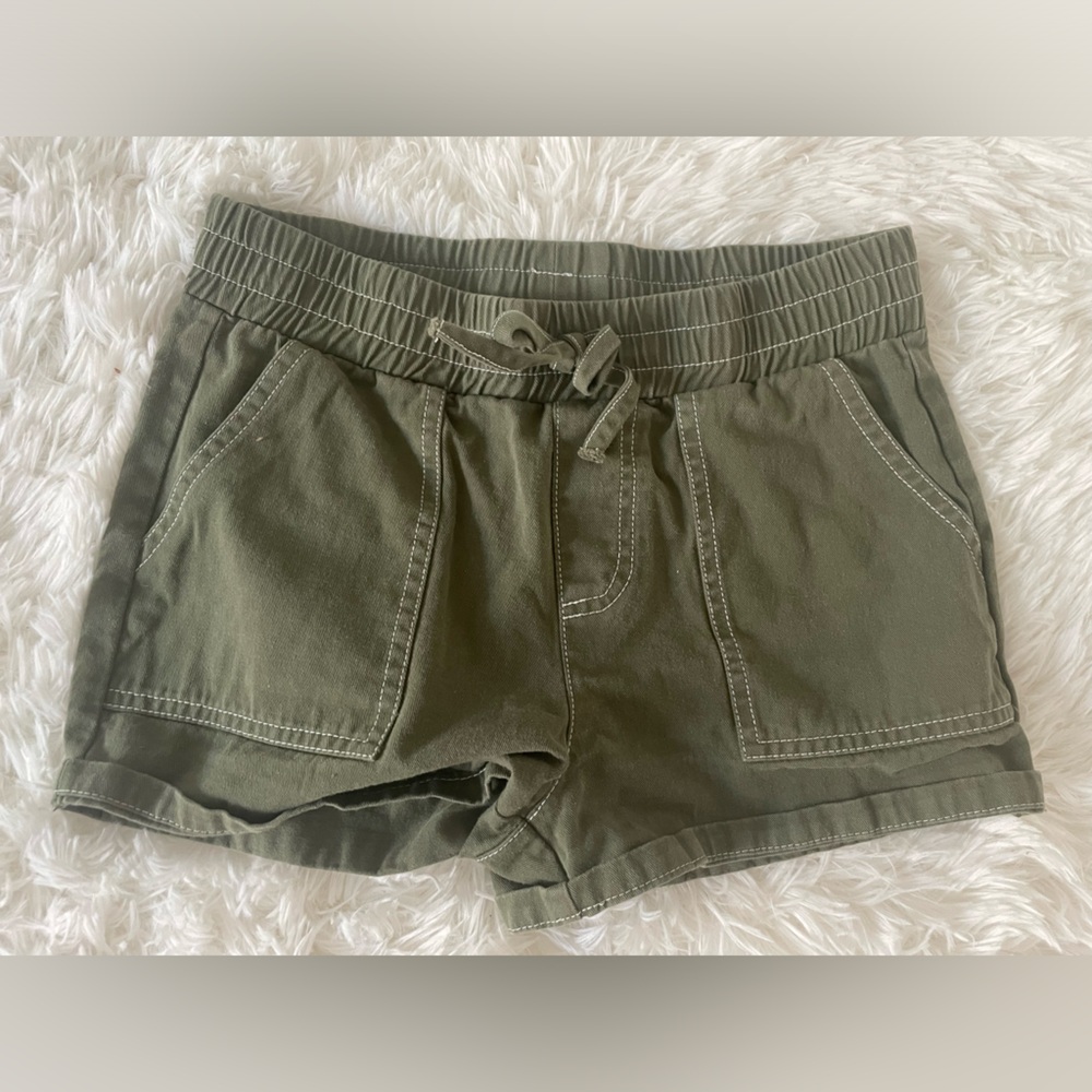 Full Tilt kids shorts in green